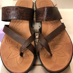 B.O.C. Strapping sandals